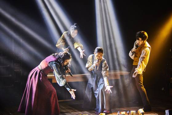 브론테 자매의 외침을 담은 록 다큐멘터리 뮤지컬 ‘웨이스티드’는 26일까지 대학로 아트원씨어터에서 공연된다. [사진 연극열전]