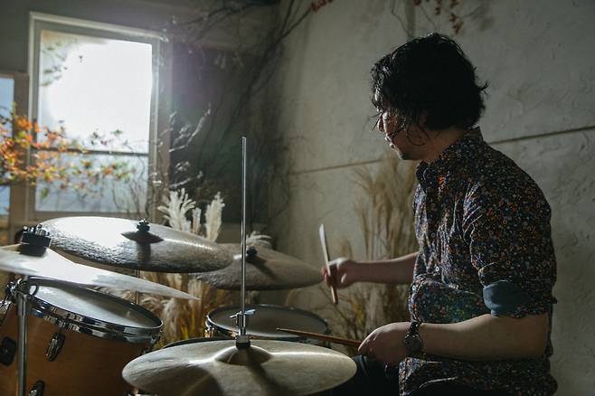 사진 : 한-일 재즈교류 프로젝트 "East Meets East" 아티스트 신야 후쿠모리_드럼 (사진제공 :&nbsp;재즈브릿지컴퍼니(주))