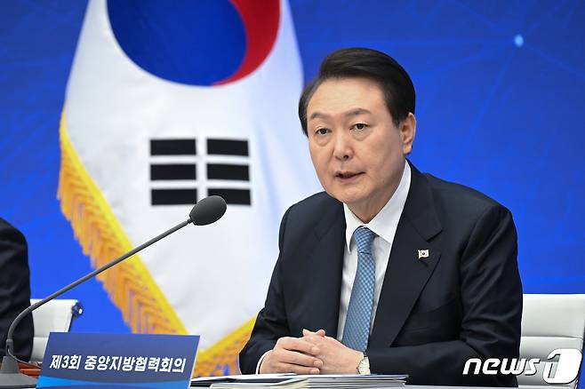 윤석열 대통령이 10일 전북 전주시 전북도청에서 열린 제3회 중앙지방협력회의에 참석해 모두 발언하고 있다. (대통령실 제공) 2023.2.10/뉴스1 ⓒ News1 안은나 기자