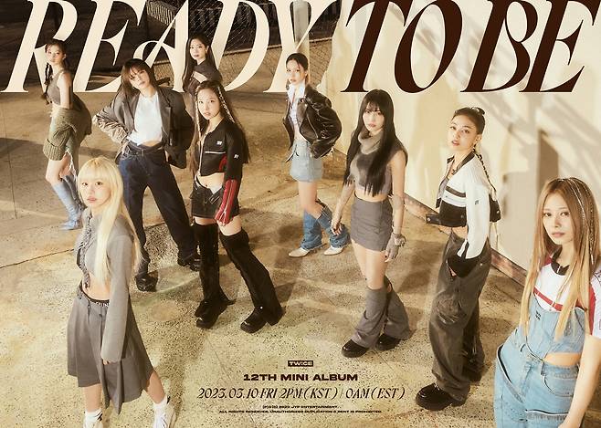 TWICE , visual concept first released ... 9 people 9 color dignity ...