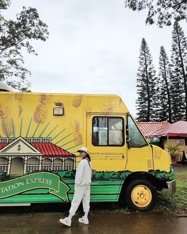 Singer Song Ga-in told me about his recent stay abroad.Song Ga-in posted an article and several photos on his instagram on the 22nd, DOLE Pineapple Farm!Song Ga-in in the photo is a visit to a pineapple farm in Hawaii, USA. Song Ga-in, under a tree bigger than a human body, is a cute charm in casual fashion.In this article, the netizens responded I support you, Our Singer healing is right, Hawaii is wonderful and beautiful and so on.On the other hand, Song Ga-in meets viewers with AM Plaza - people who went to Hawaii, 120 years story broadcasted at 8:25 am on the 27th.