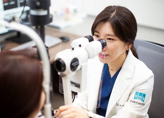 이유림 원장ㅣ출처:비앤빛강남밝은세상안과