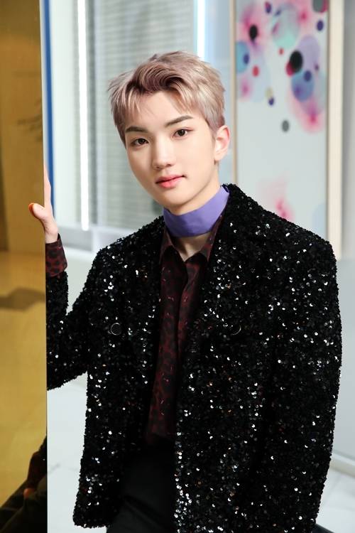 에스페로 임현진의 사소한 모든 것을 살펴본다. 사진=포켓돌스튜디오
