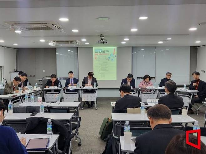 한국주택학회와 대한국토·도시계획학회, 한국부동산분석학회는 24일 '주택통계는 왜 집값 변동과 주거비 부담 수준을 제대로 포착하지 못하는가'라는 주제로 정책 세미나를 공동 개최했다. / 사진=노경조 기자
