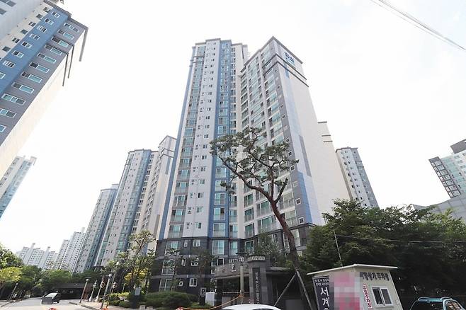 서울 동대문구 답십리동 ‘청계한신휴플러스’ 전경. [네이버 부동산]