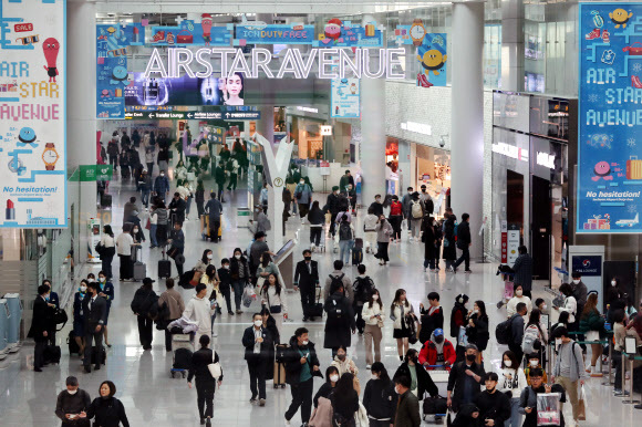 인천국제공항 제1여객터미널의 면세점 모습. 인천공항=뉴시스