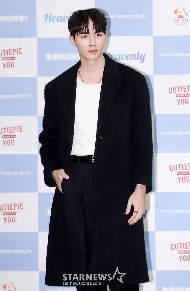 태국 가수 지 프룩이 2일 오전 서울 강남구 논현동 삼익악기빌딩에서 진행된 BL 콘텐츠 전문 플랫폼 헤븐리(heavenly)와 태국 레이블 도문디 기자간담회에 참석해 포즈를 취하고 있다. 2023.03.02 /사진=김창현 기자 chmt@