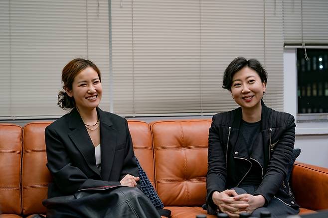 인터뷰하는 소프라노 박혜상과 작곡가 우효원 [뉴욕문화원 제공]
