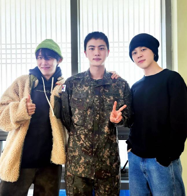 방탄소년단 제이홉, 진, 지민.(왼쪽부터) 출처 | 진 채널