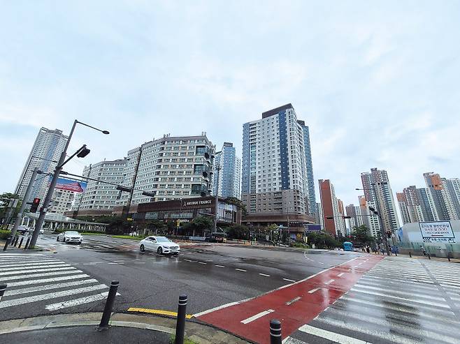 광교중앙역 앞의 모습. 서영상 기자