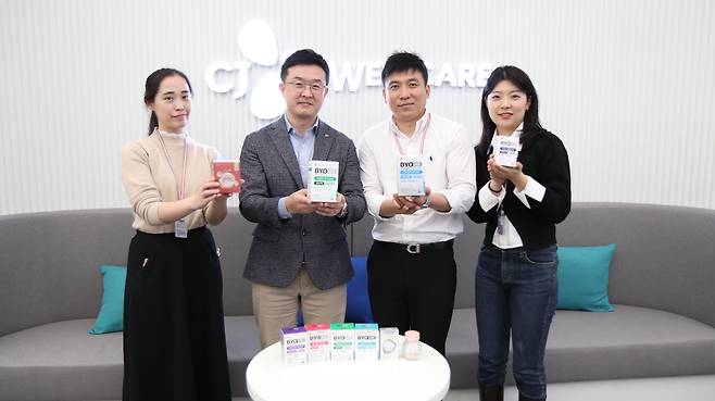 CJ웰케어 본사에서 만난 최하섭 매니저(왼쪽부터), 장승훈 COO, 이규진 마케팅 팀장, 서경서 매니저.