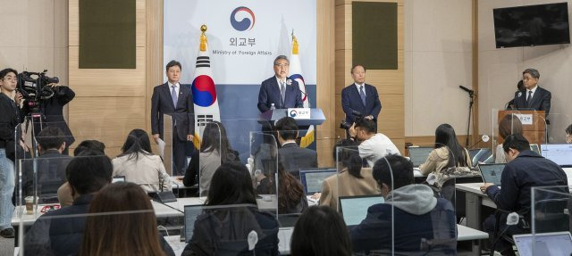 박진 외교부 장관이 6일 오전 서울 종로구 외교부에서 일제 강제징용 피해배상 해법 정부입장 발표를 하고 있다. 공동취재 2023.03.06 뉴스1