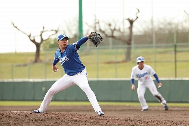 최충연이 스프링캠프서 3000구 투구를 하며 많은 땀을 흘렸다.     사진=삼성 라이온즈 제공