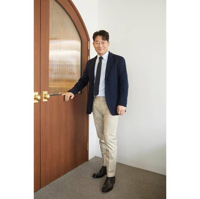 최근 조성하는 서울 강남구에 위치한 한 카페에서 본지와 만나 JTBC '대행사' 관련 이야기를 나눴다. 씨제스엔터테인먼트 제공