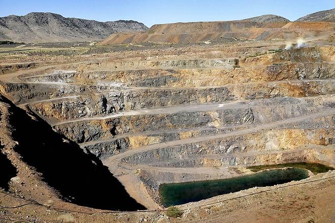 미국 캘리포니아주 마운틴 패스에 있는 희토류 광산. 1980년대까지만 해도 세계 희토류 수요의 대부분을 감당했다. /조선일보DB
