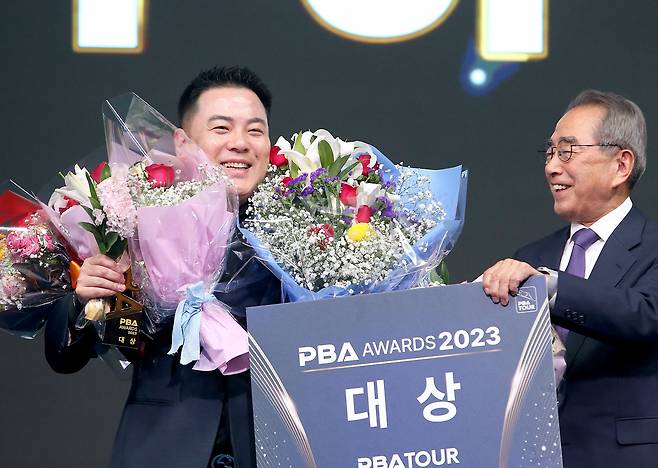 PBA 어워즈에서 대상을 받은 조재호(PBA 제공)