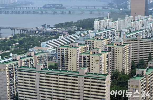 여의도 일원 아파트 단지 전경. [사진=김성진 기자]