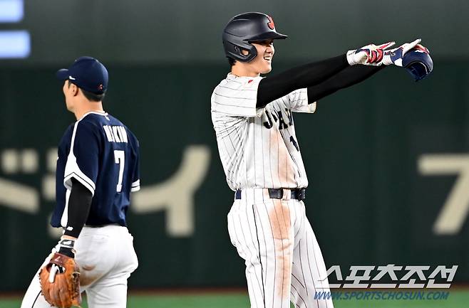 일본 오타니 쇼헤이가 한국전에서 5회말 2루타를 날린 뒤 세리머니를 하고 있다. 도쿄=허상욱 기자wook@sportschosun.com