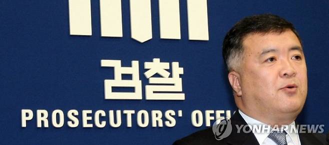 대검찰청 중앙수사부장 출신 이인규 변호사. 사진=연합뉴스