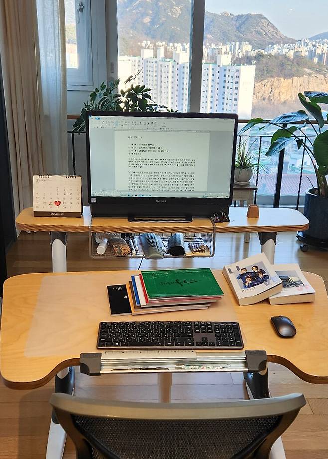 노희경 작가의 작업실. 노희경 제공