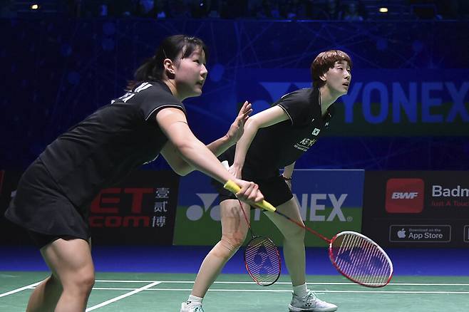 ▲ 2023 BWF 전영오픈 여자복식 결승에 진출한 이소희(오른쪽)와 백하나 ⓒ연합뉴스/AP