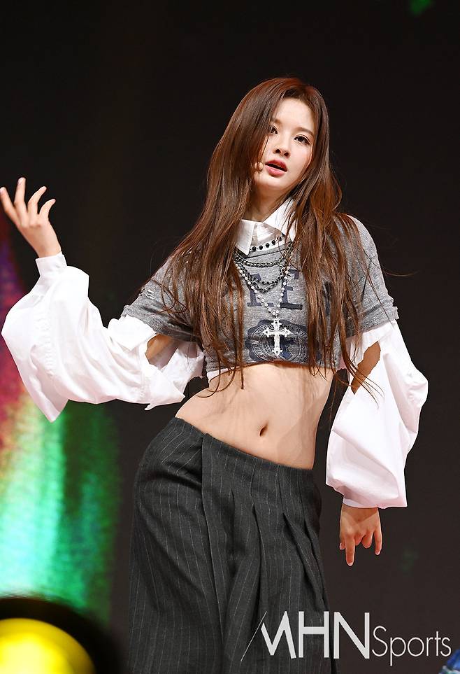 엔믹스 설윤 '섹시미 발산'