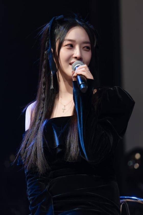 AOA 출신 신지민, 첫 팬미팅에 폭풍 눈물 "꿈만 같던 시간"