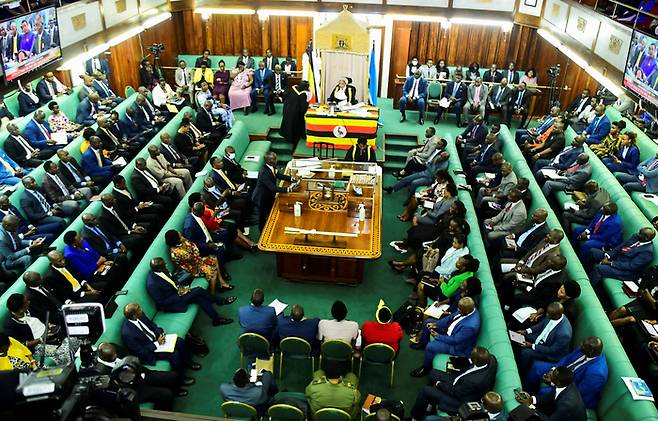우간다 의회에서 21일(현지시간) 반성소수자법을 둘러싼 논쟁이 열리고 있다. 로이터연합뉴스
