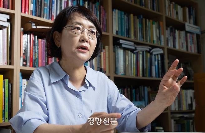 신경아 한림대 사회학과 교수. 우철훈 선임기자