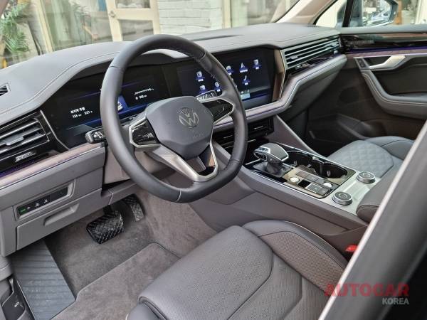 실내는 넓고 시원시원하며 거주성이 좋다