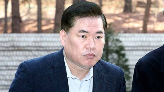 유동규 전 성남도시개발공사 기획본부장이 16일 오전 서울중앙지방법원에 출석하고 있다. 뉴스1