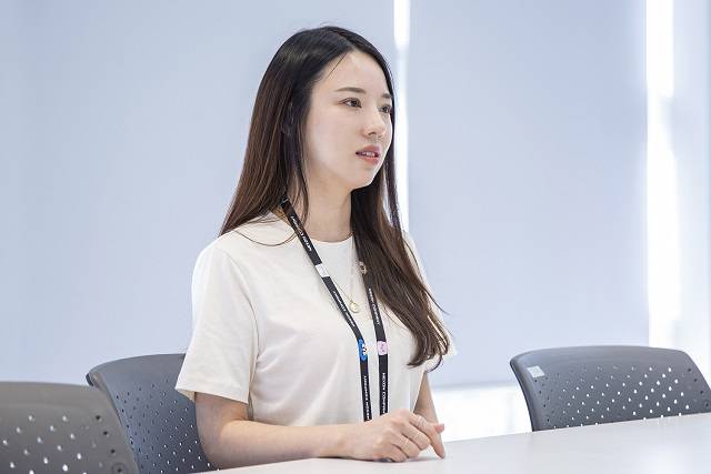 이진비(사진) 차장이 인터뷰하고 있다. 그는 넥슨에 합류해 '서든어택' 연예인 캐릭터 출시 마케팅 담당자로 활동하고 있다. /넥슨