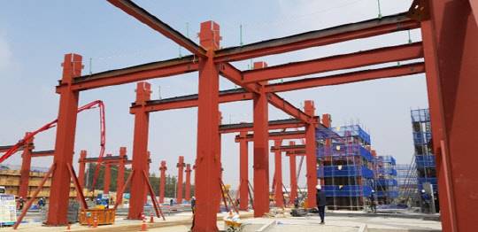 콘크리트 충전형 합성기둥 공법 적용 현장의 모습. 포스코 제공