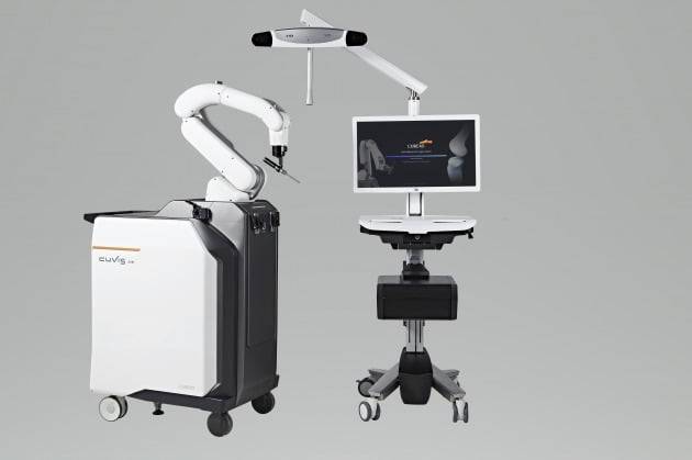 큐렉소의 주력 제품인 정형외과 수술로봇 '큐비스 조인트'   큐렉소 제공