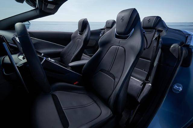 페라리 로마 스파이더