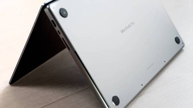 본인이 활용할 용도를 고려해 M2 프로를 할지, M2 맥스를 할지 결정하다. 출처=IT동아