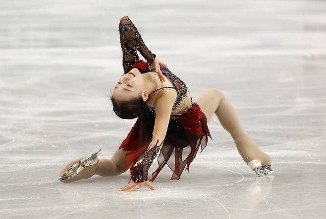 ▲ 김채연이 2023 ISU 피겨 스케이팅 세계 선수권대회 여자 싱글 프리스케이팅에서 경기를 펼치고 있다. ⓒ연합뉴스/AP