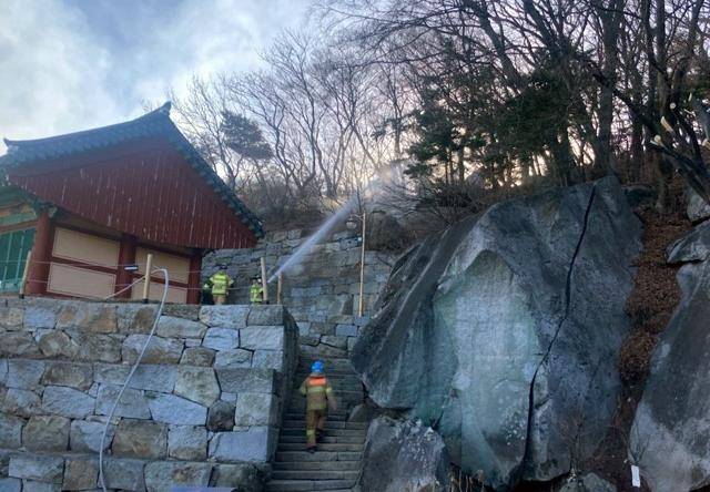 정수사 주변 살수 [문화재청 제공. 재판매 및 DB 금지]