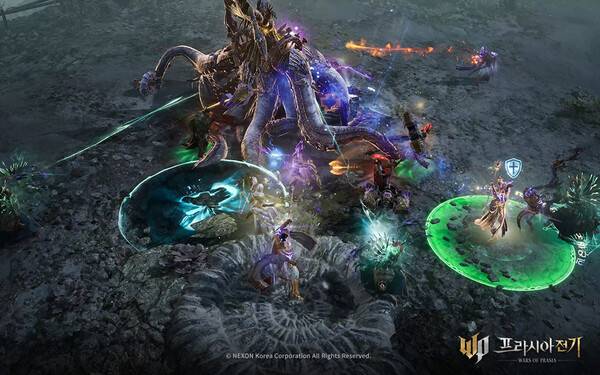 - 필드 사냥 뿐만 아니라 다양한 콘텐츠를 통해 장비를 파밍할 수 있다