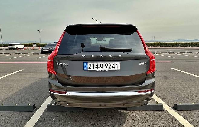 볼보 XC90 후면부. 출처=IT동아