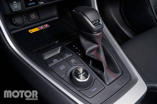 토요타 라브4 PHEV