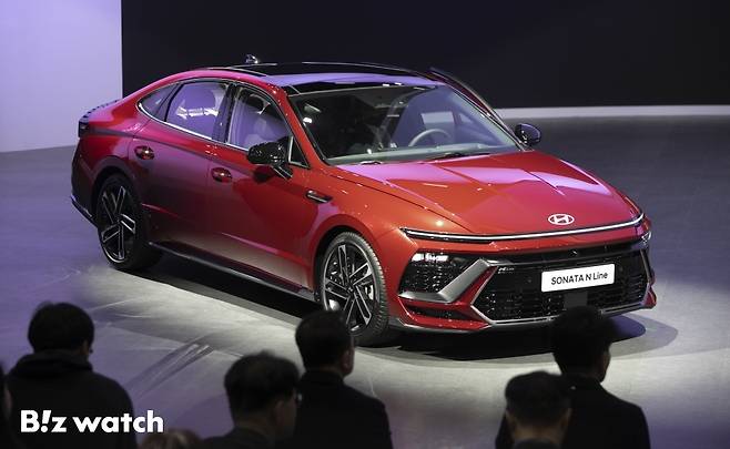 현대자동차는 30일 열린 2023서울모빌리티쇼 프레스데이에서 쏘나타 디 엣지 실차를 최초 공개했다./사진=이명근 기자 qwe123@