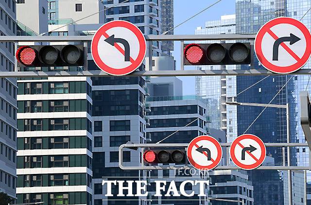 정부의 청약 규제 완화로 3월 들어 서울에 분양한 단지 세 곳은 모두 완판을 기록했다. /임영무 기자