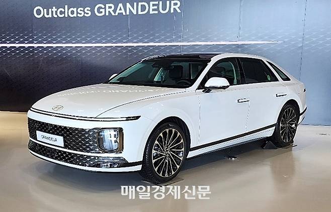 쏘나타는 그랜저급 사양으로 상품성을 높였다 [사진촬영=최기성 매경닷컴 기자]