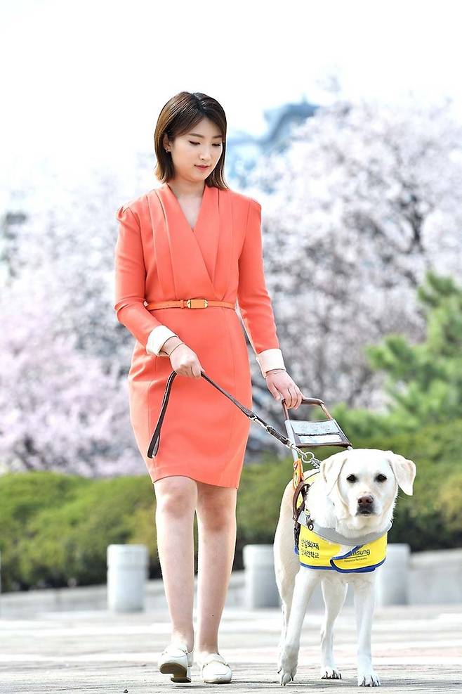 KBS 7기 장애인 앵커 허우령 씨. [KBS]