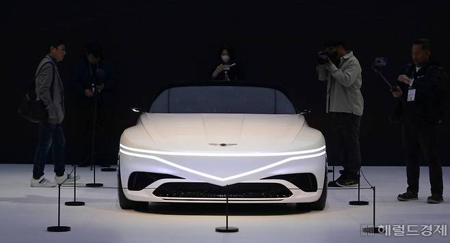 제네시스 콘셉트카 ‘엑스 컨버터블’. 이상섭 기자