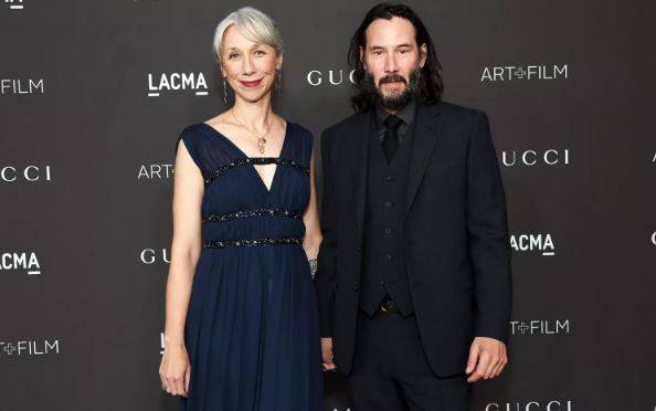 배우 키아누 리브스(오른쪽)와 시각 미술가 알렉산드라 그랜트. 피플 캡처