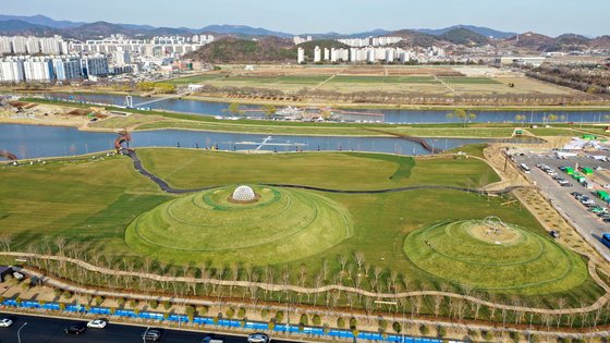 전남 순천시 오천그린광장 내 나선형 언덕인 '오천언덕'. 프리랜서 장정필