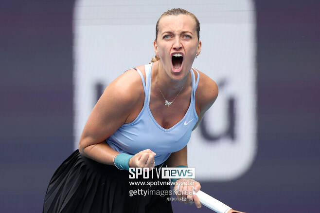 ▲ 페트라 크비토바가 WTA 투어 마이애미 오픈 단식 8강전에서 득점을 올린 뒤 환호하고 있다.