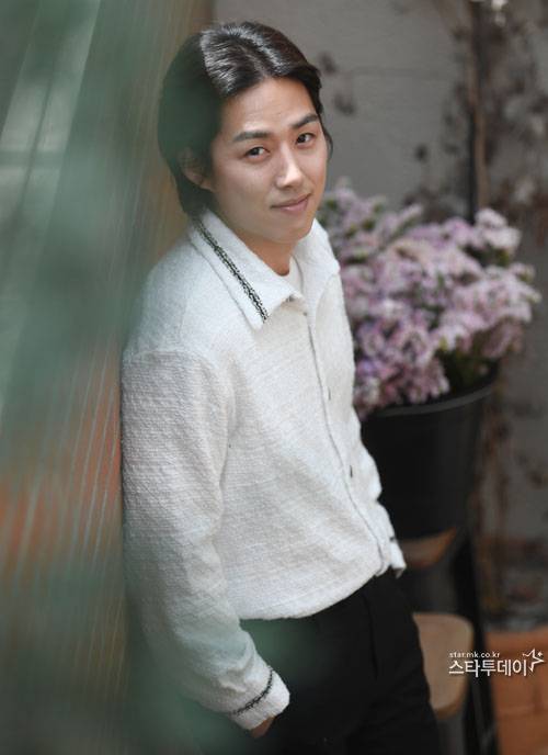 아역 배우 출신인 백성현은 여전히 연기하는 것이 즐겁다고 했다. 사진|유용석 기자